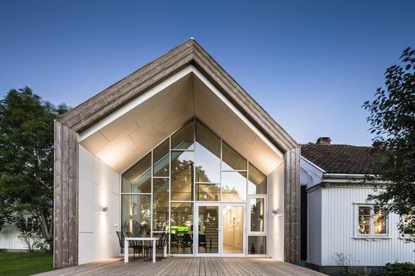 Glas och aluminiumfasader till villa i Fredrikstad