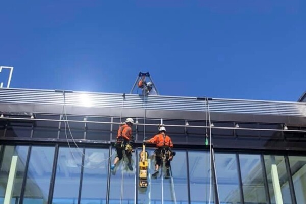H-fasader Glassteam søker montører til avdelingen Lindeberg/Oslo